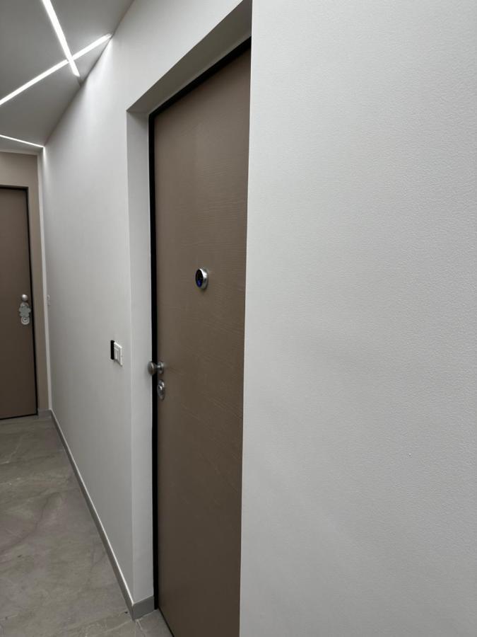 Апартаменты Bilocale Luxury A 50 Mt Dalla Stazione Di Milano Экстерьер фото
